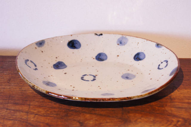 リム付き楕円皿（水玉） 