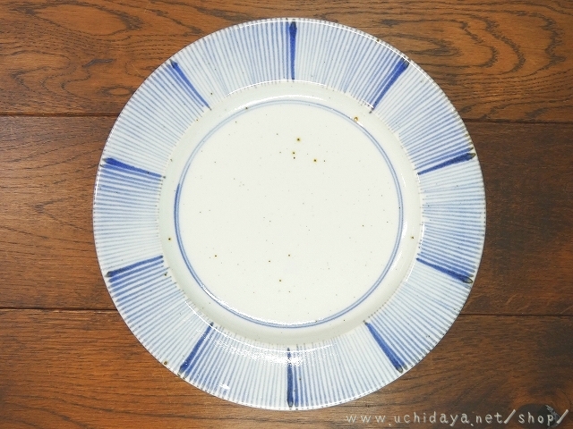 砥部焼　中田窯　7寸リム皿　細十草